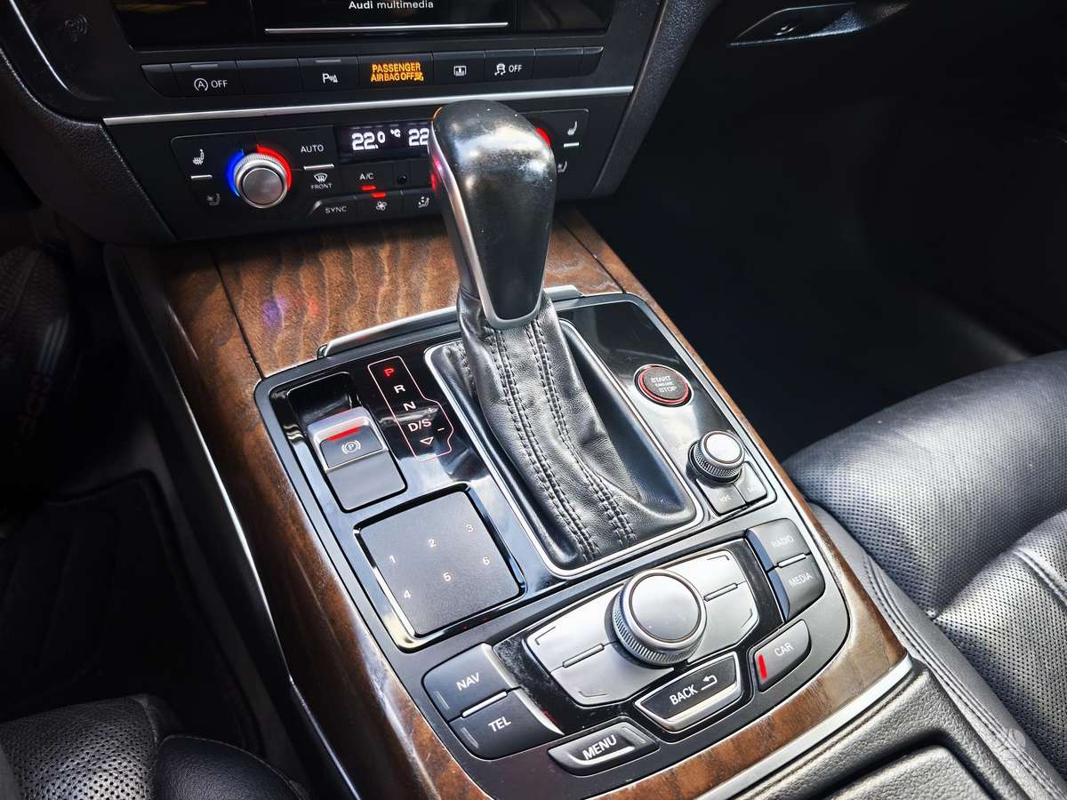 Audi A6, 3.0 l., Седан