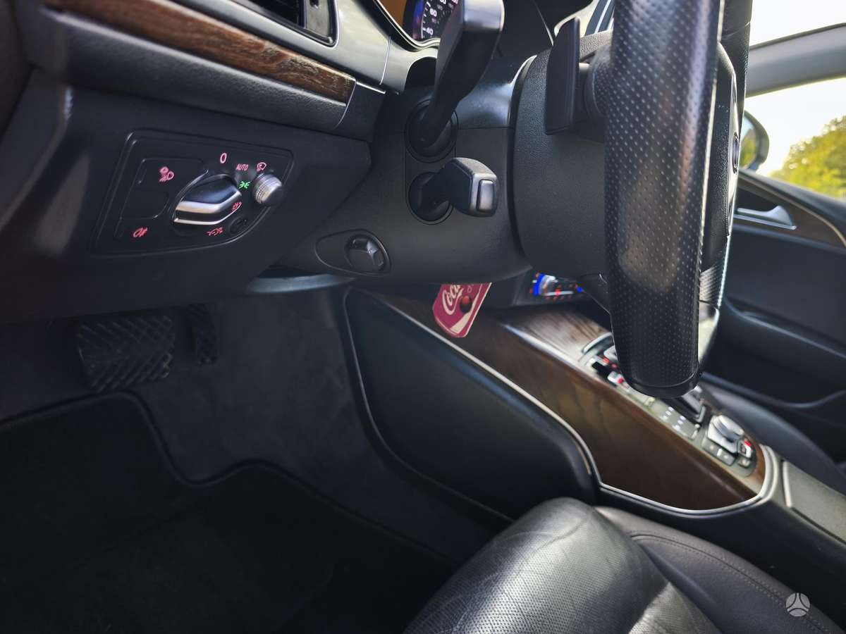 Audi A6, 3.0 l., Седан