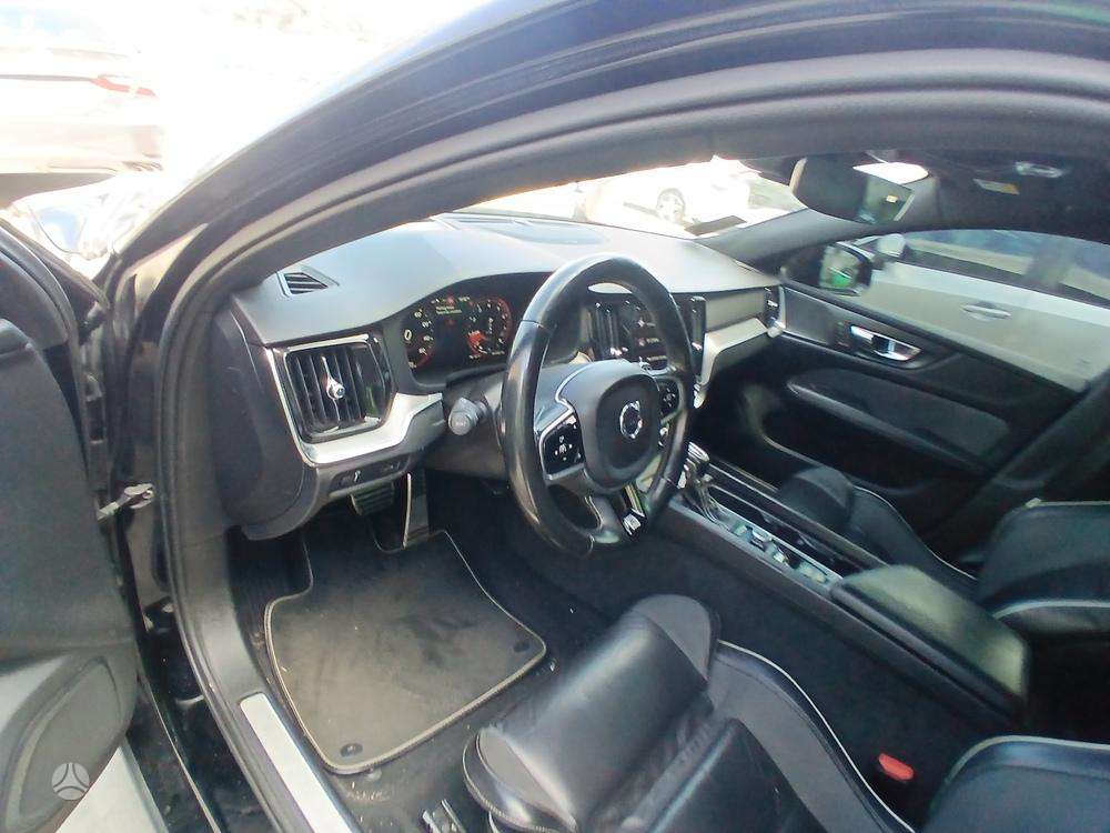 Volvo S60, 2.0 l., Седан