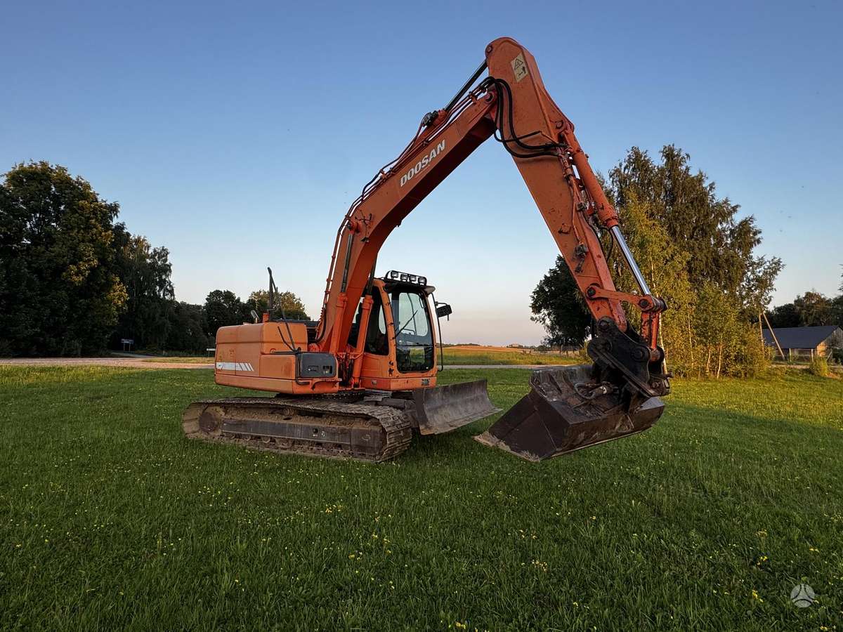 Doosan DX140LC, ekskavatoriai