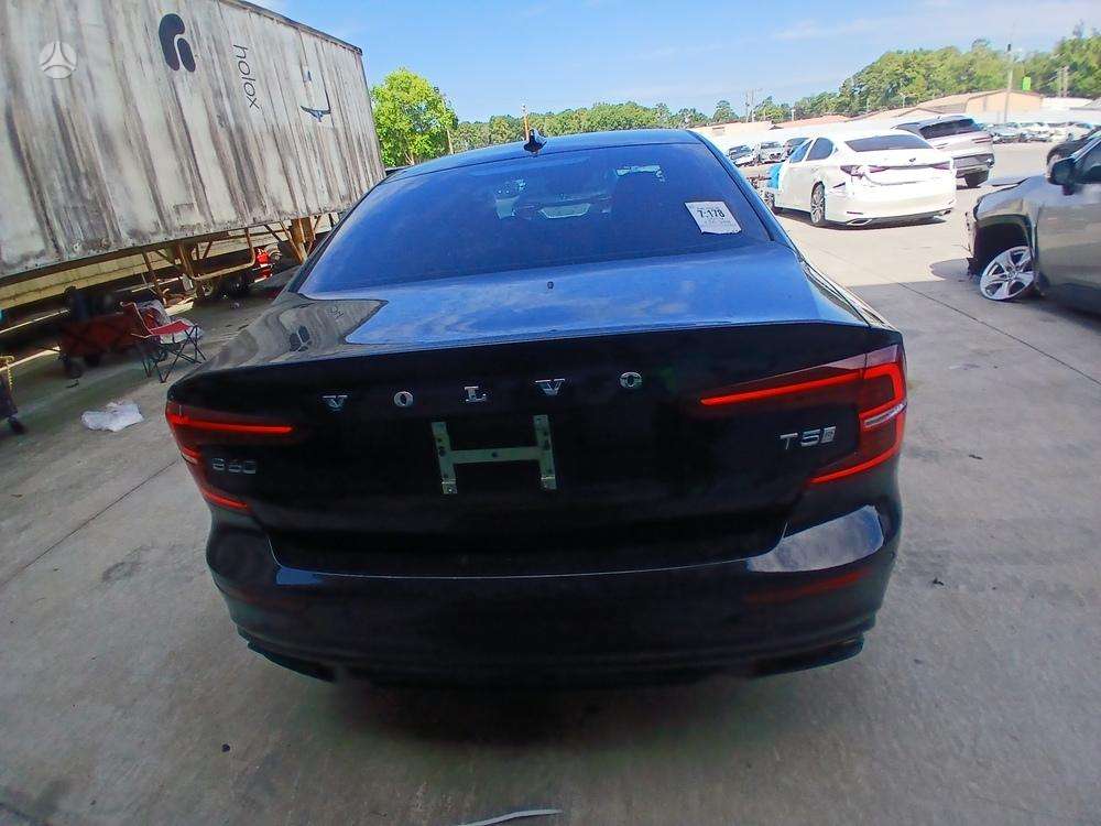Volvo S60, 2.0 l., Седан