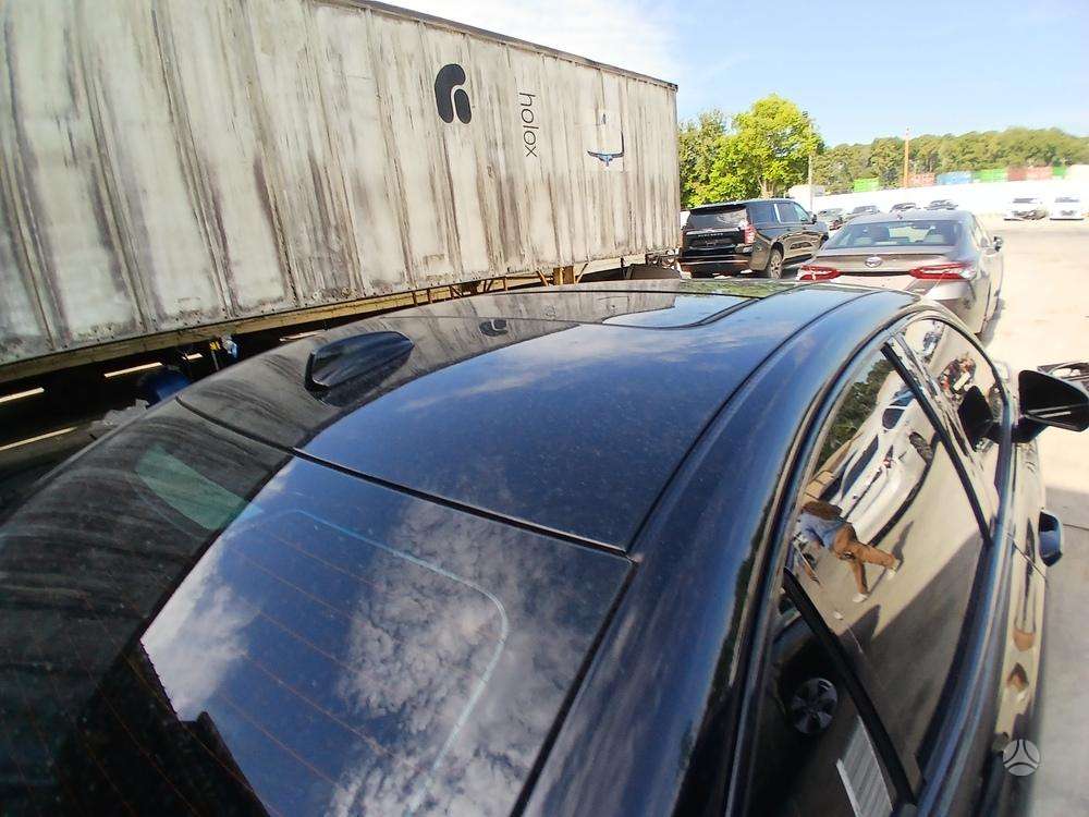Volvo S60, 2.0 l., Седан