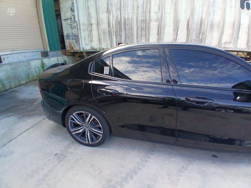 Volvo S60, 2.0 l., Седан