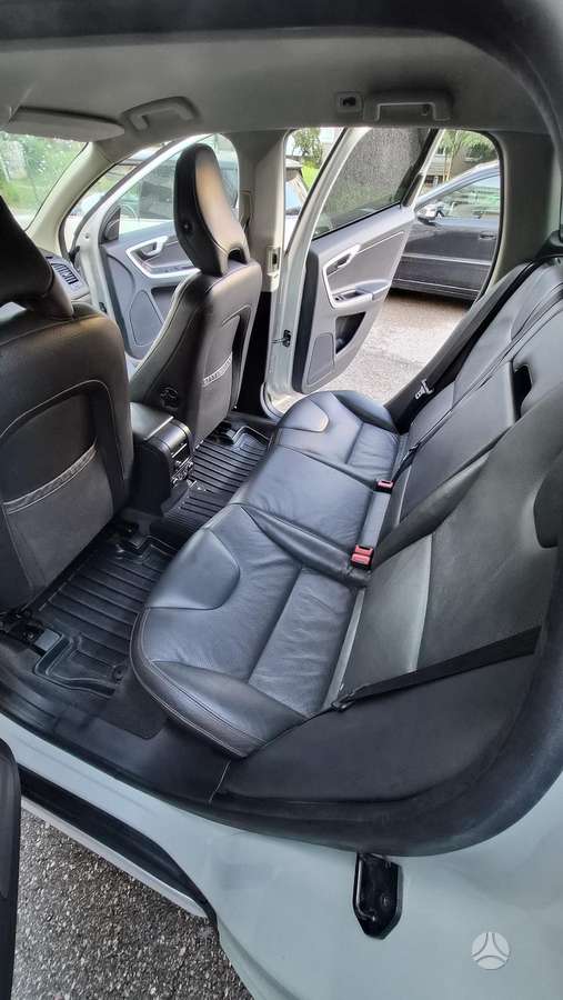 Volvo XC60 - 10