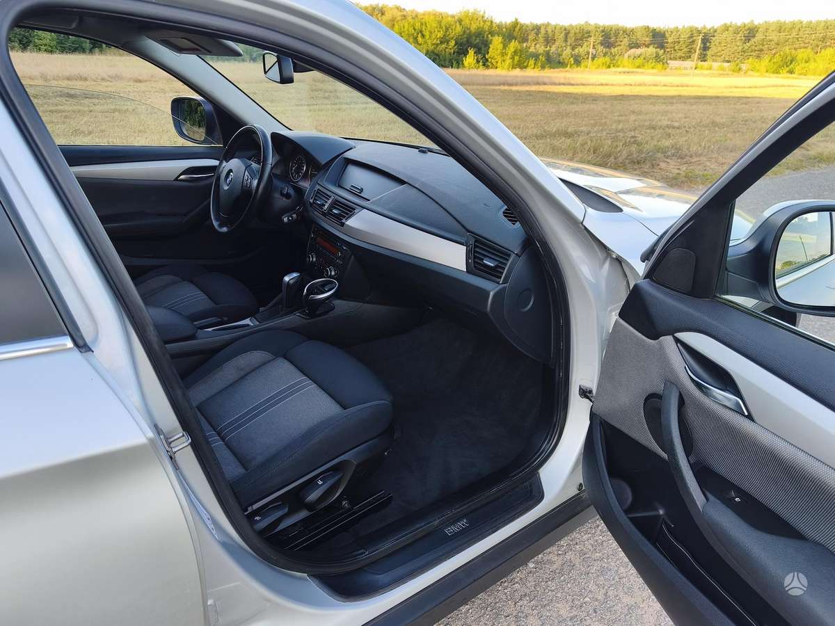 BMW X1, mpv / minivan