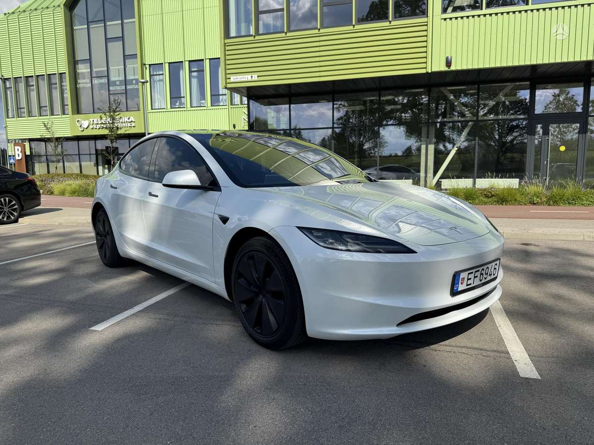 Tesla Model 3, 60 кВт·ч, Седан