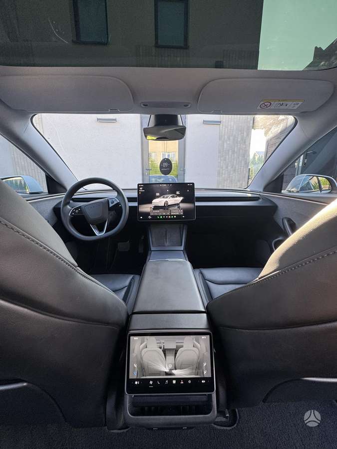Tesla Model 3, 60 кВт·ч, Седан