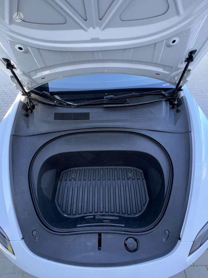 Tesla Model 3, 60 кВт·ч, Седан