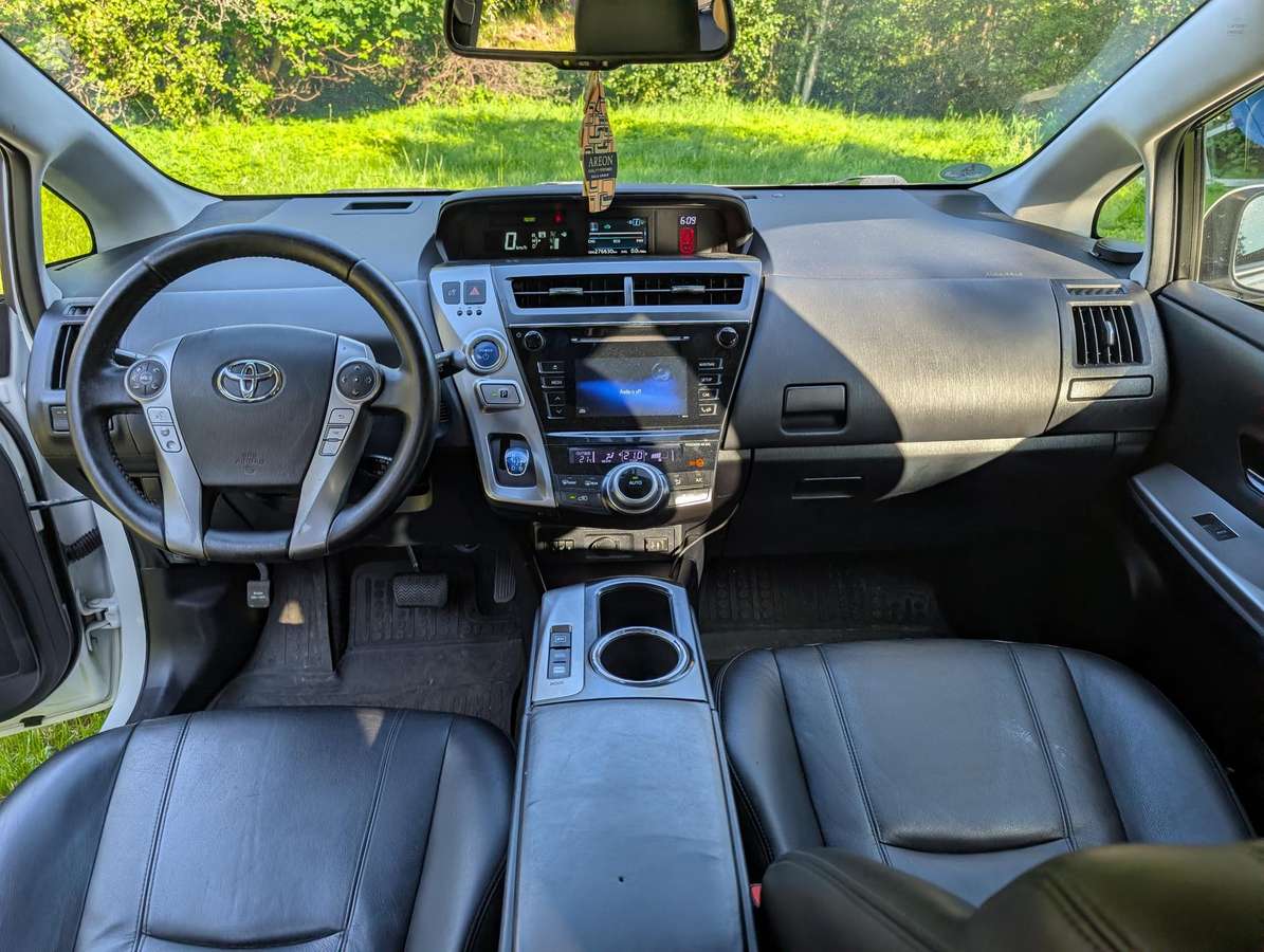 Toyota Prius+ - 9