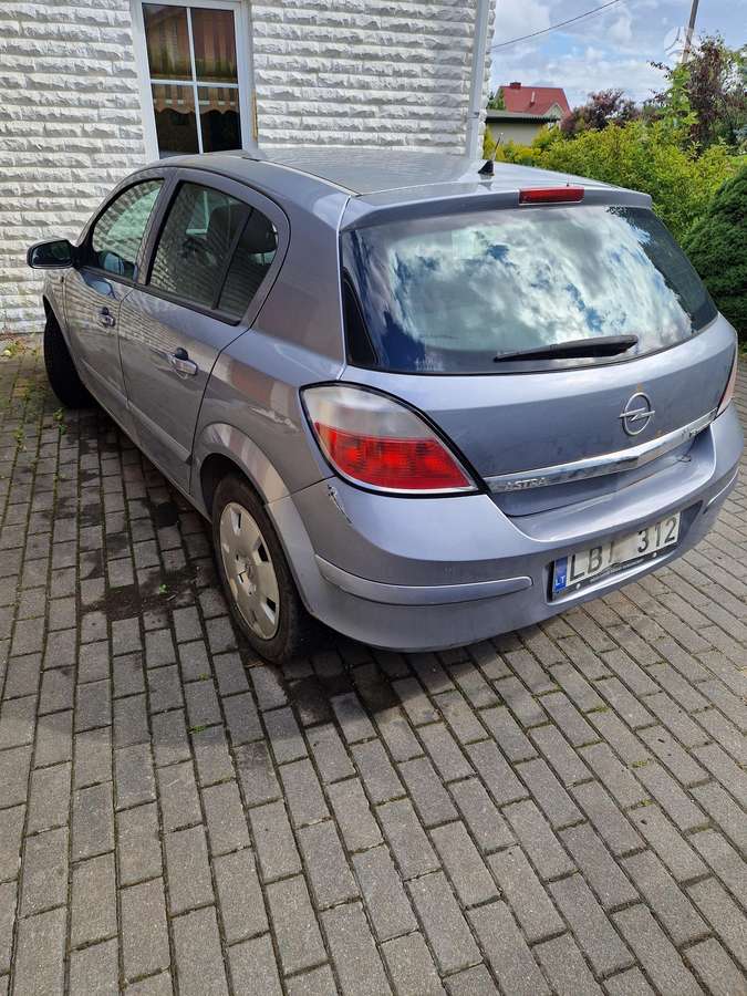 Opel Astra, 1.6 l., hatchback