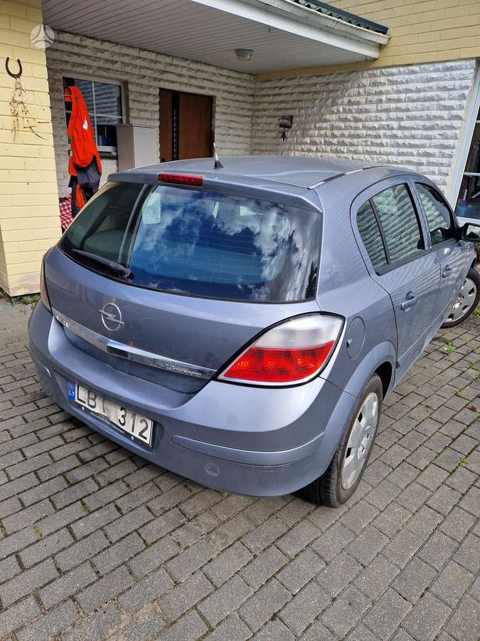 Opel Astra, 1.6 l., hatchback