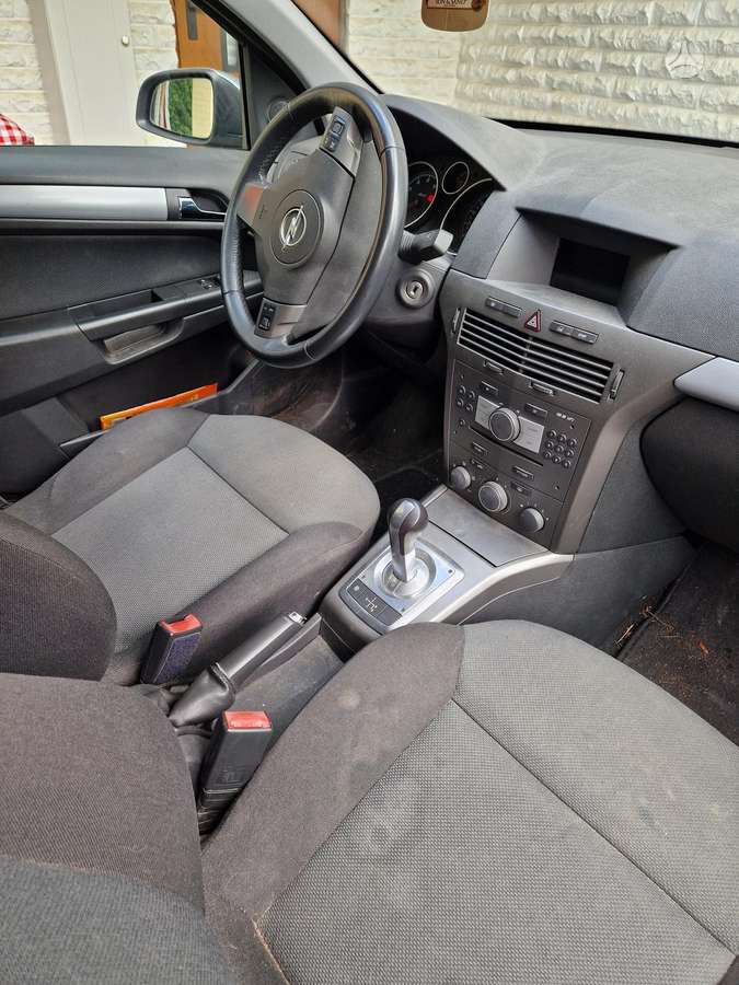 Opel Astra, 1.6 l., hatchback
