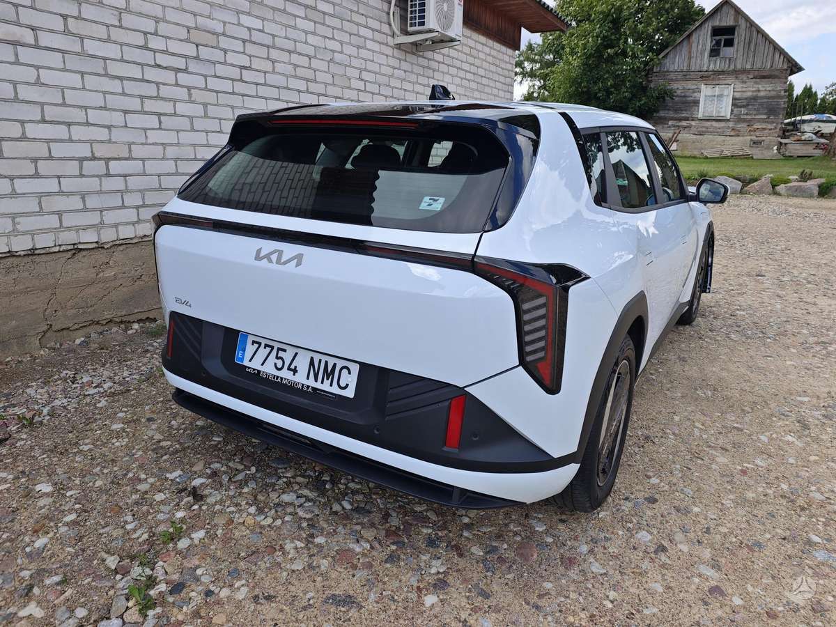 Kia EV4, Минивэн
