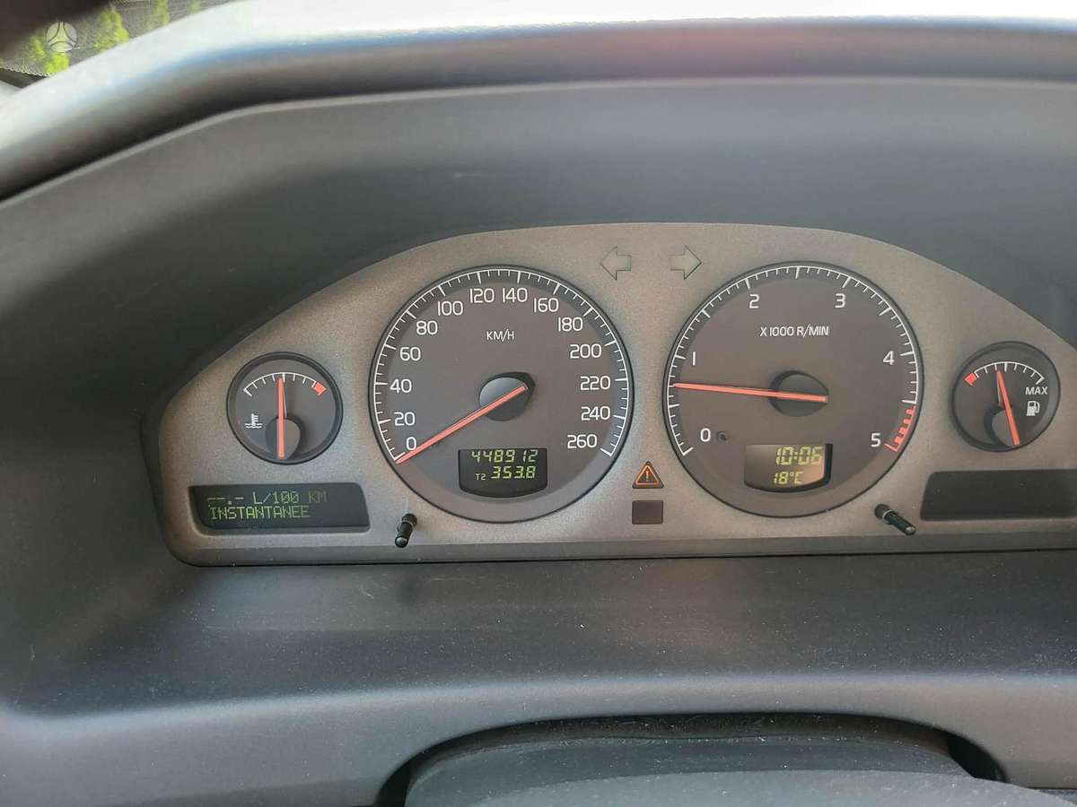 Volvo S60, 2.4 l., Седан