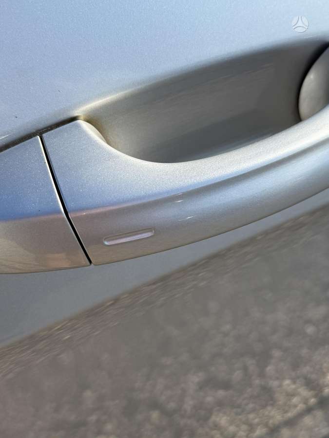 Volkswagen Golf - 5