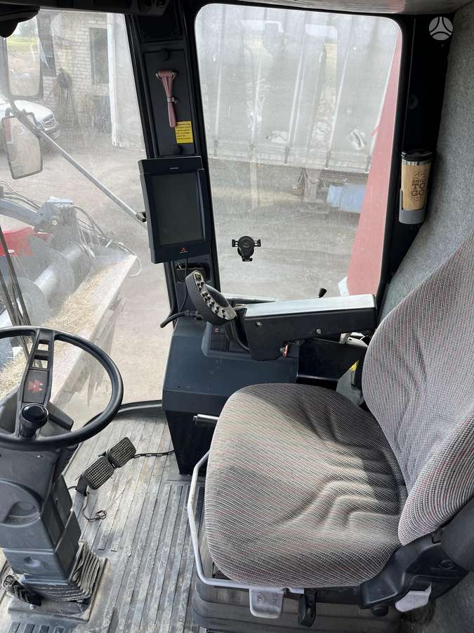 Massey Ferguson Cerea7274, kombainai