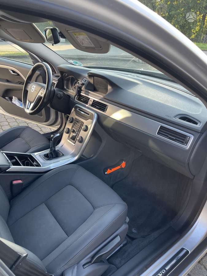 Volvo V70 - 9