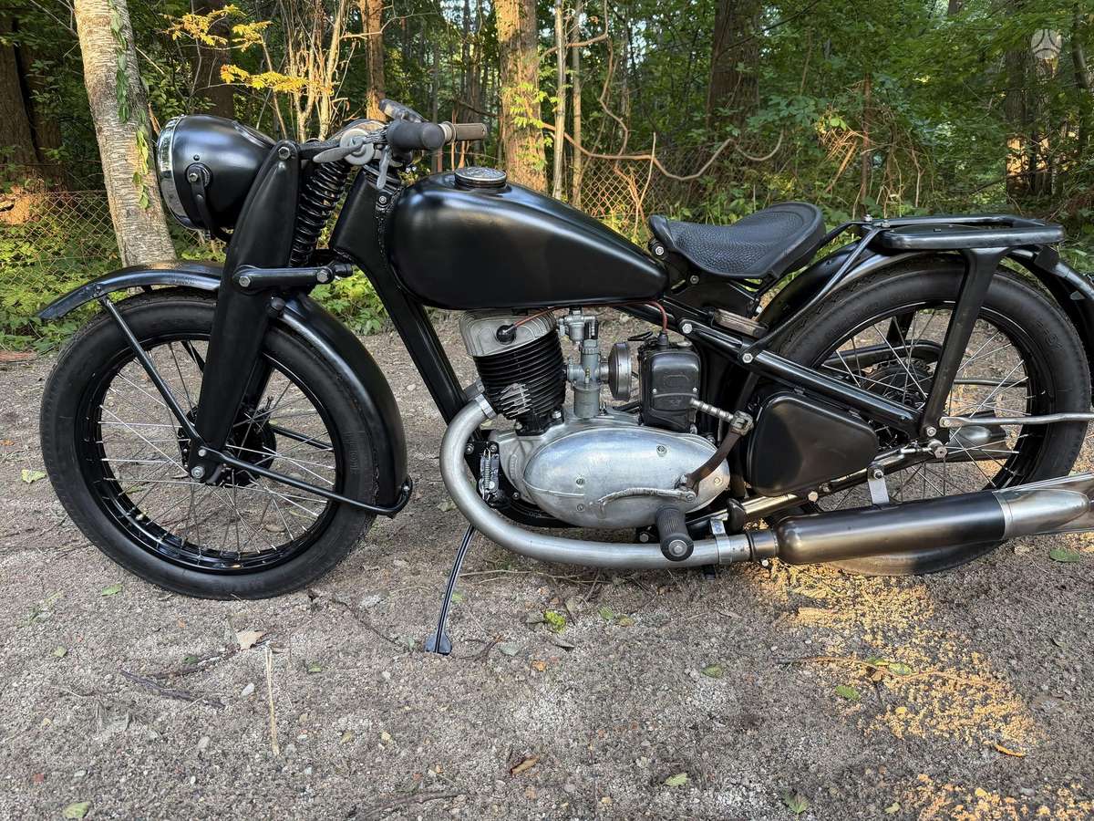 Izh 350 350cc, street / classic