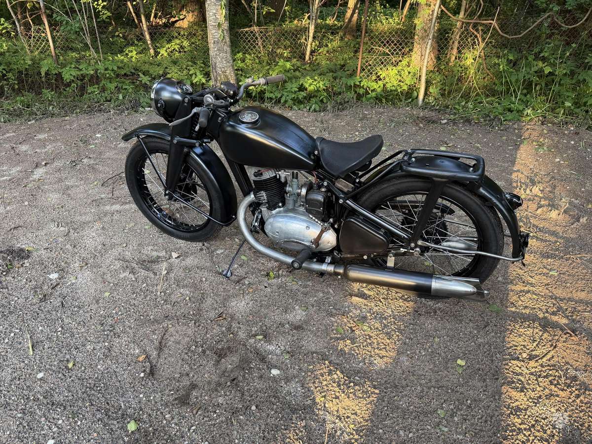 Izh 350 350cc, street / classic