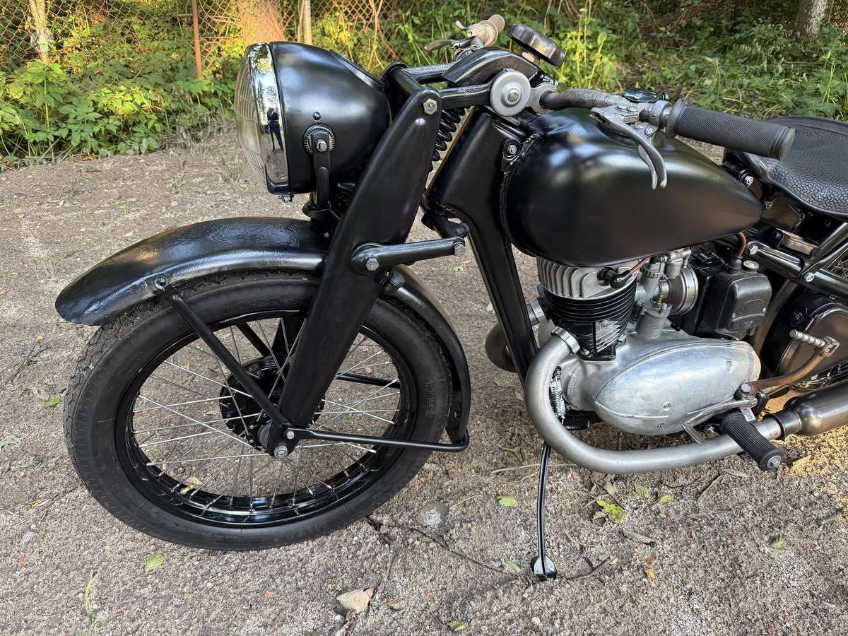 Izh 350 350cc, street / classic