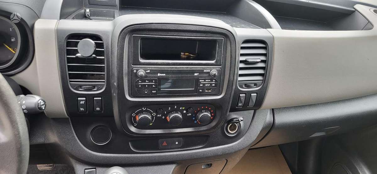 Renault Trafic - 7