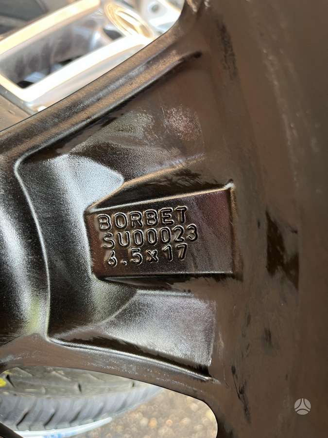 Suzuki, lengvojo lydinio, R17