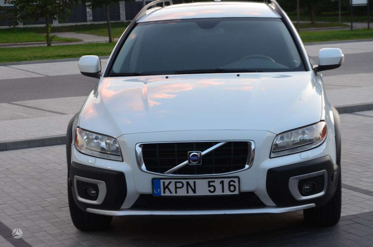 Volvo XC70, 2.4 l., wagon