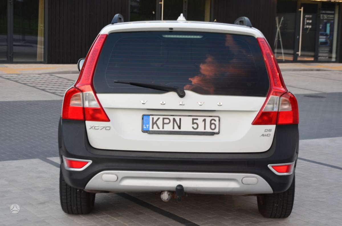 Volvo XC70, 2.4 l., wagon