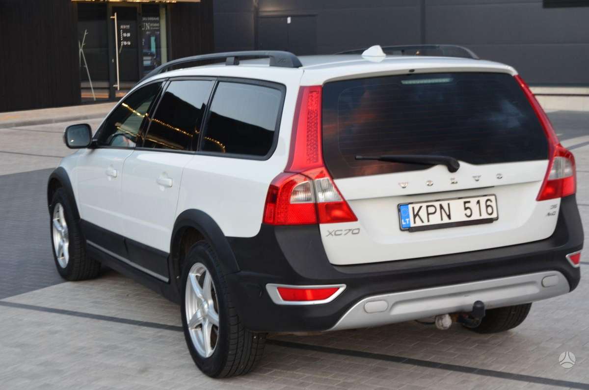Volvo XC70, 2.4 l., wagon