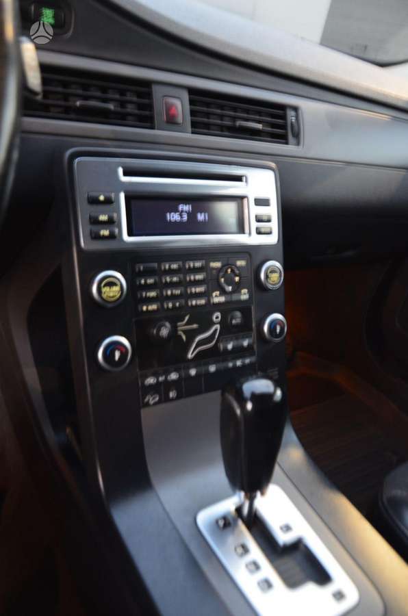 Volvo XC70, 2.4 l., wagon