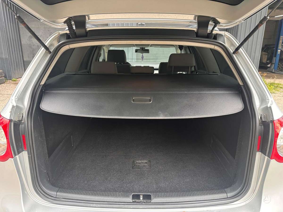 Volkswagen Passat, 2.0 l., Универсал