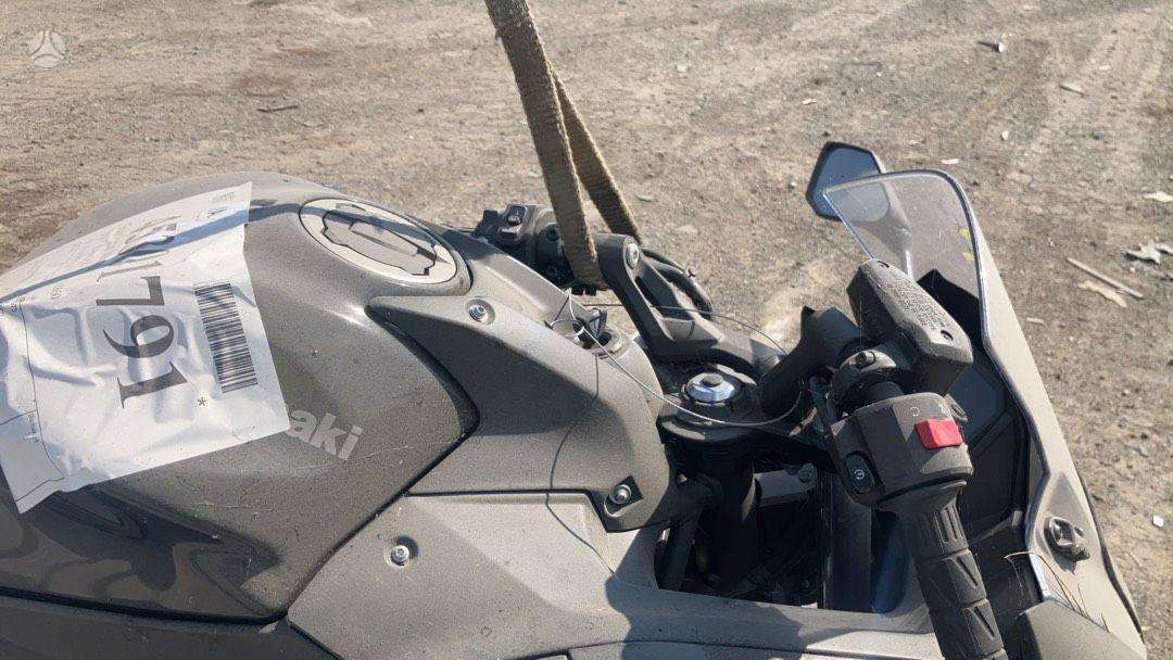 Kawasaki EX 650cc, superbikes