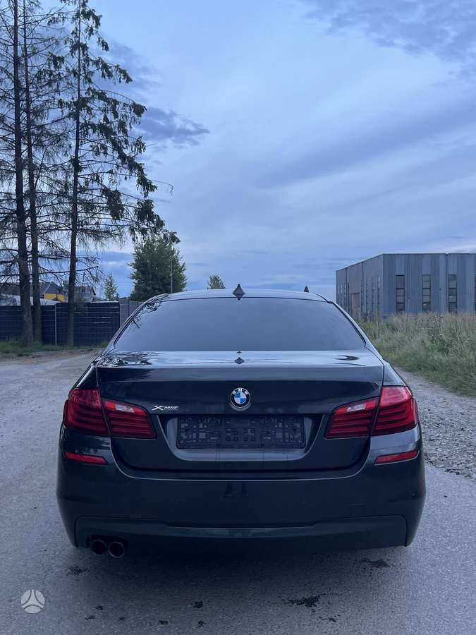 BMW 520, 2.0 l., Седан