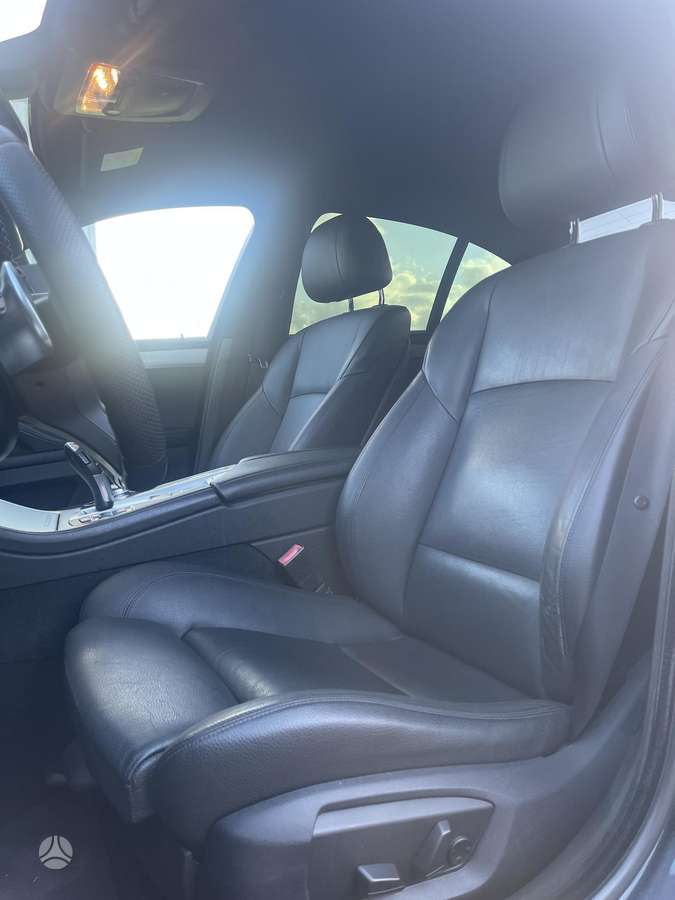 BMW 520, 2.0 l., Седан