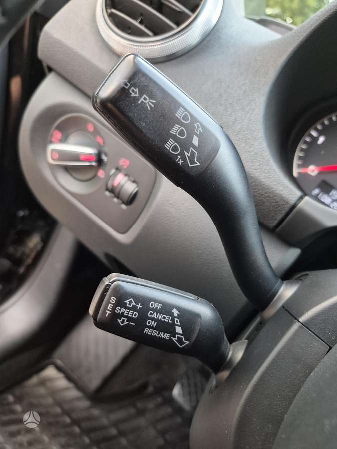 Audi A3, 1.6 l., hatchback