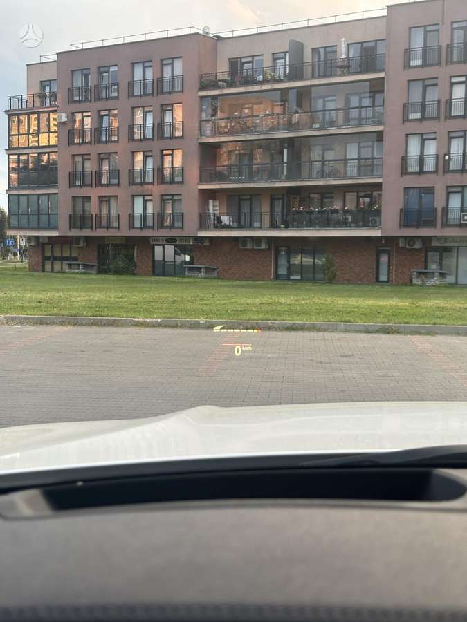 BMW 330, 2.0 l., Седан