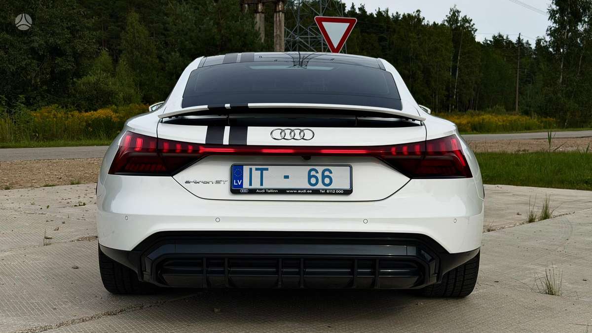 Audi e-tron GT, 93 кВт·ч, Седан