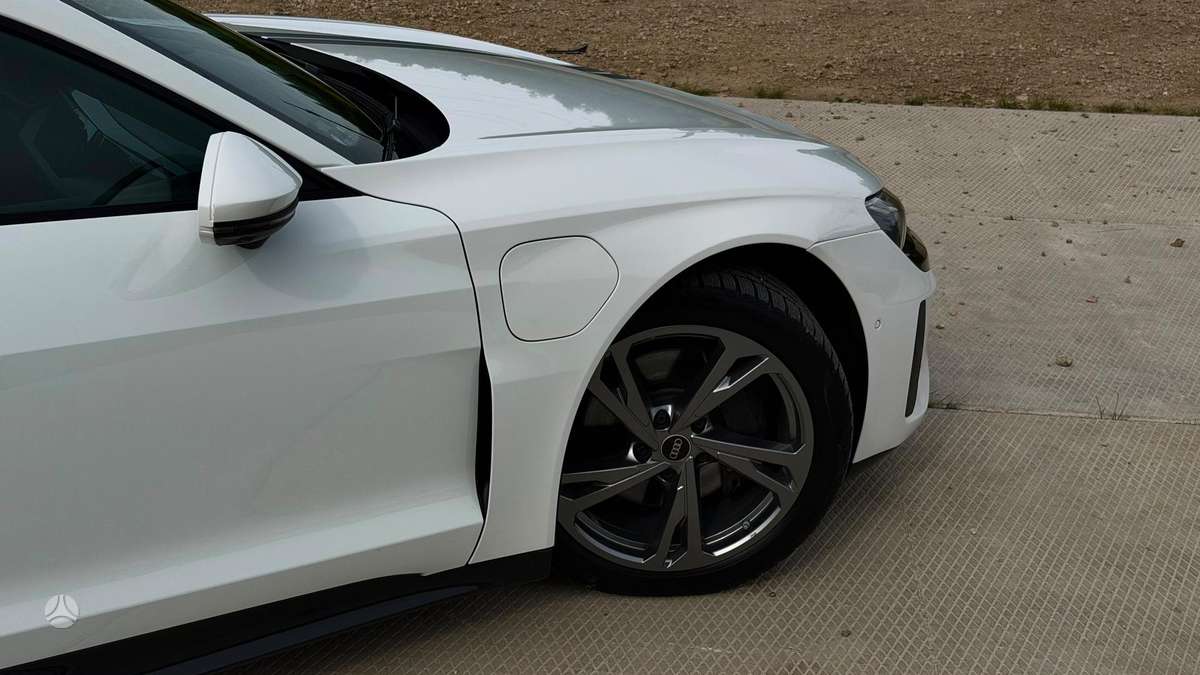 Audi e-tron GT, 93 кВт·ч, Седан
