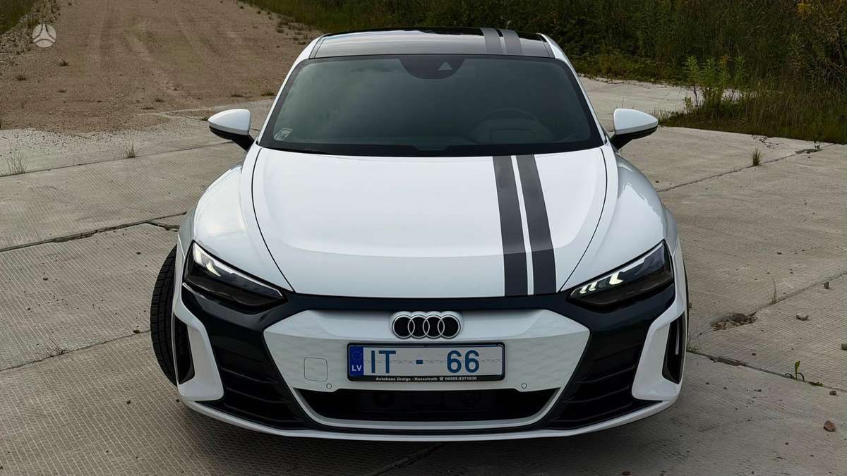 Audi e-tron GT, 93 кВт·ч, Седан