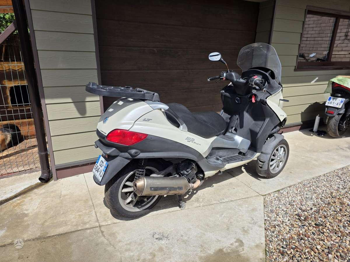 Piaggio Medley 500cc, triračiai