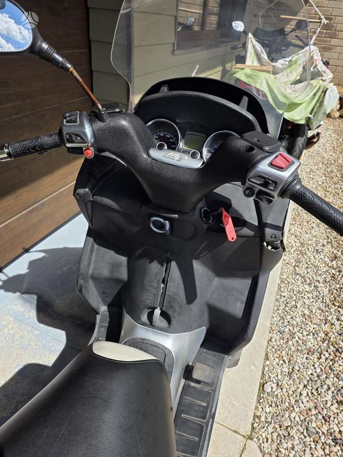 Piaggio Medley 500cc, triračiai