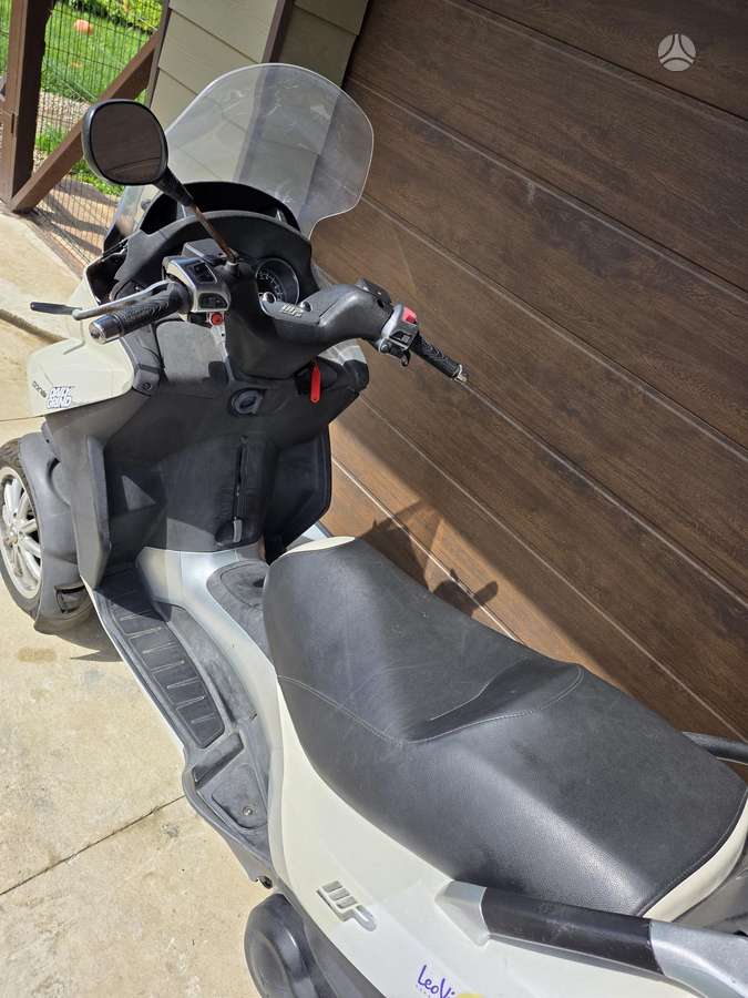 Piaggio Medley 500cc, triračiai