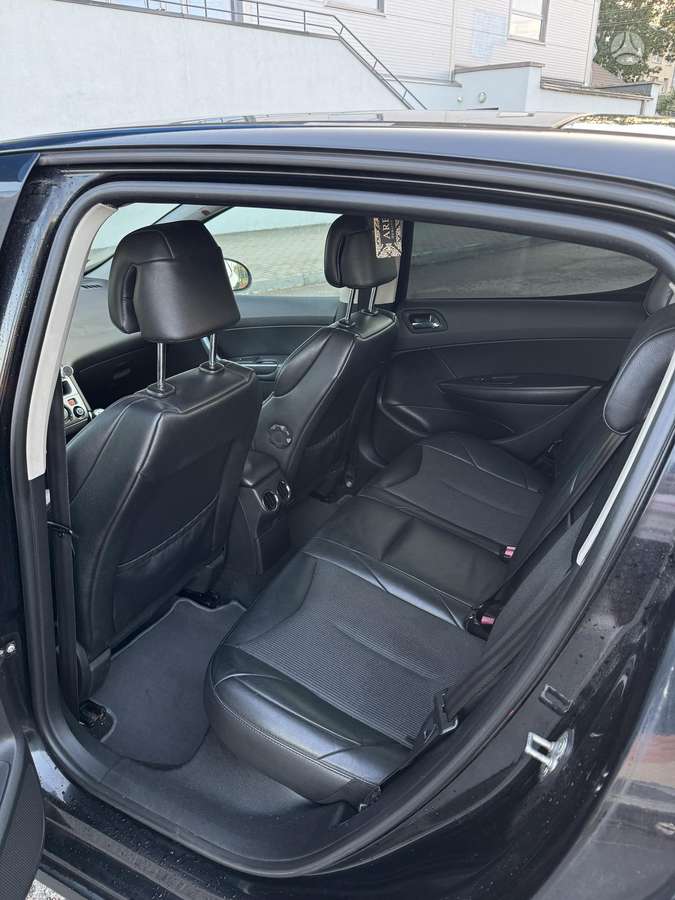 Peugeot 308, 2.0 l., hatchback
