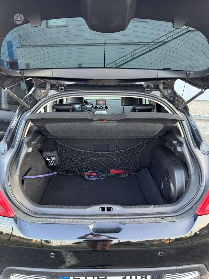Peugeot 308, 2.0 l., hatchback