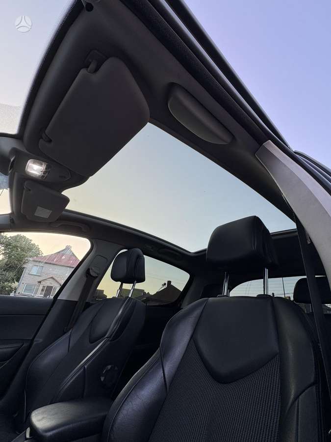Peugeot 308, 2.0 l., hatchback