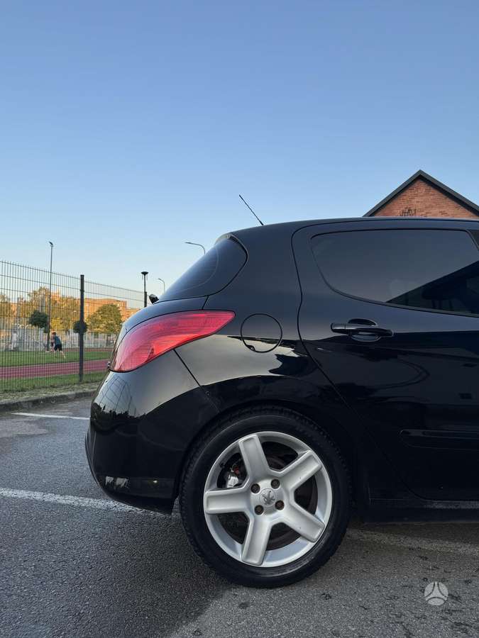 Peugeot 308, 2.0 l., hatchback