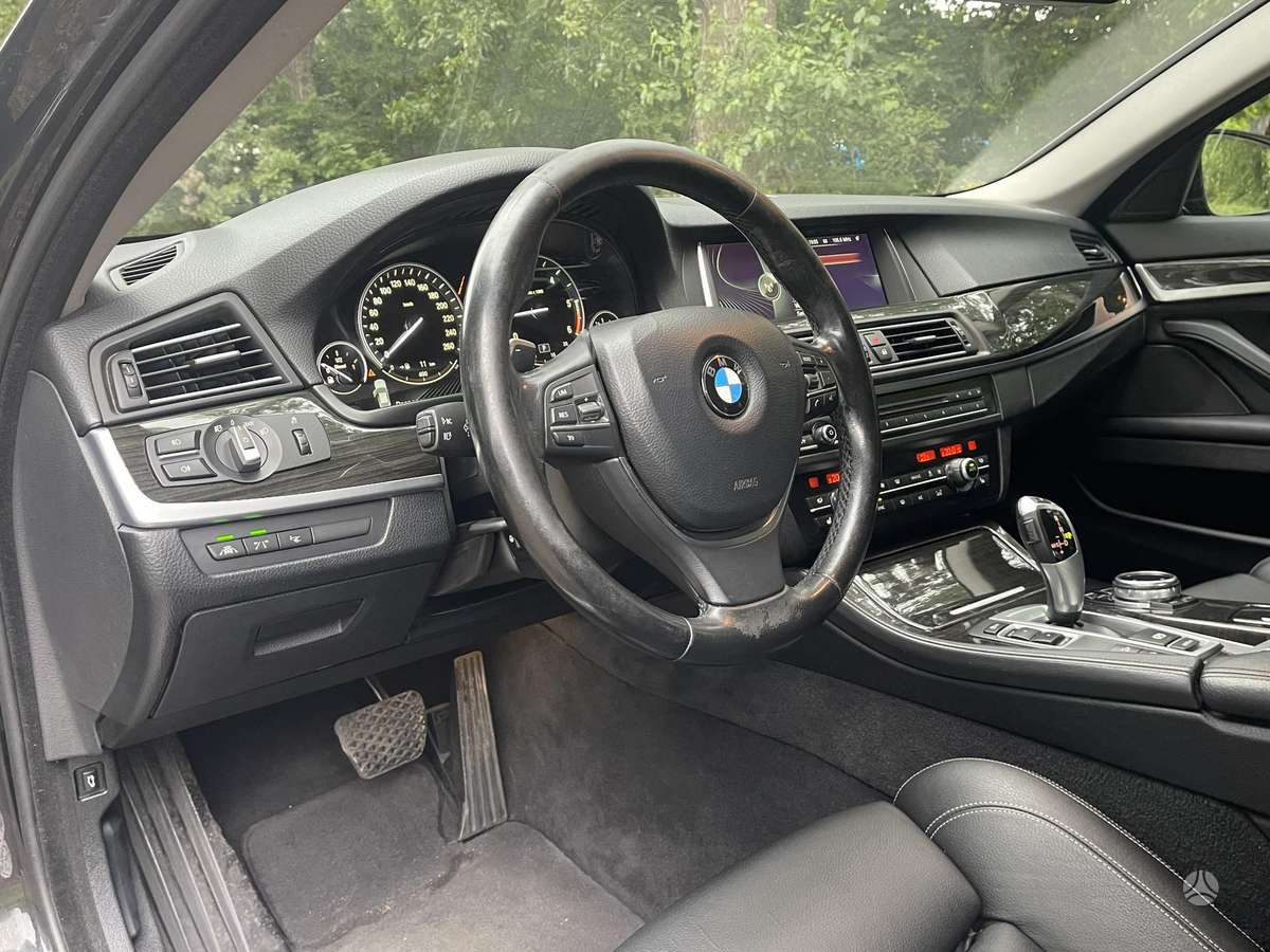 BMW 520, 2.0 l., Седан