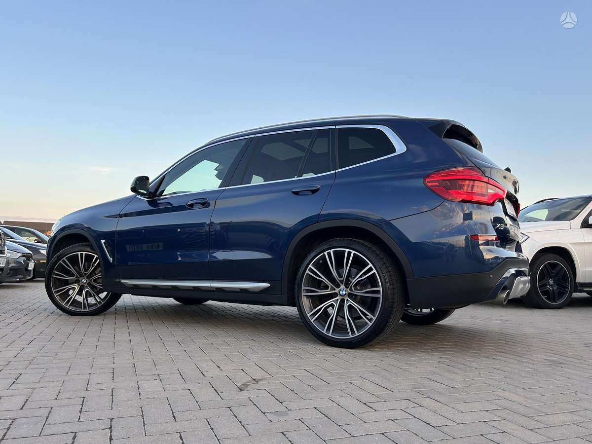 BMW X3, 3.0 l., off-road / crossover