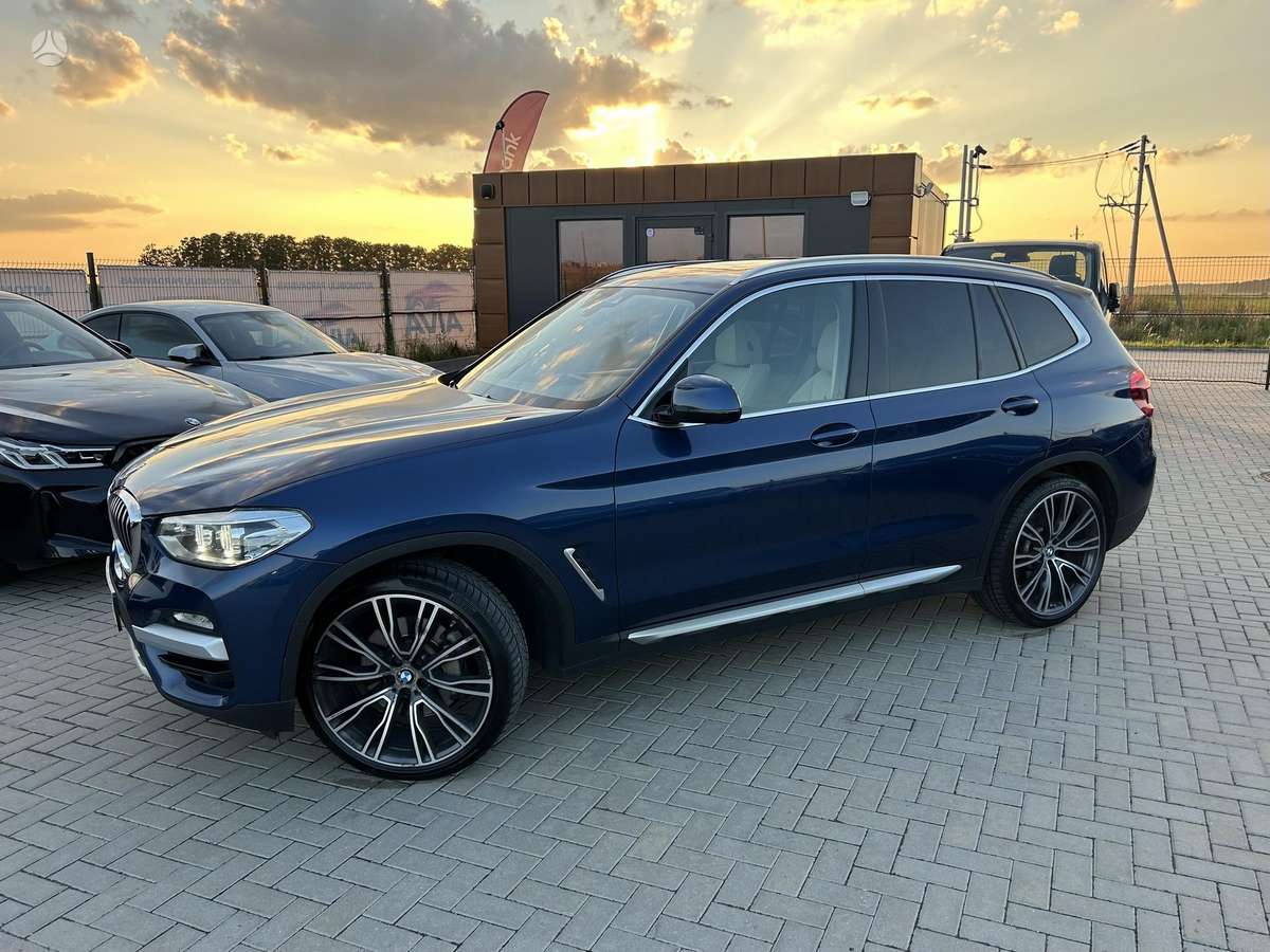 BMW X3, 3.0 l., off-road / crossover