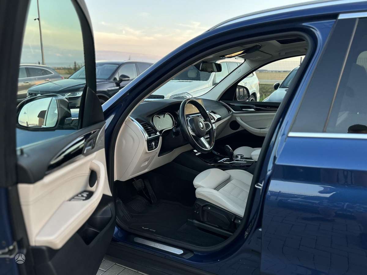 BMW X3, 3.0 l., off-road / crossover